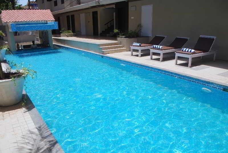 Resort De Crossroads Calangute Extérieur photo
