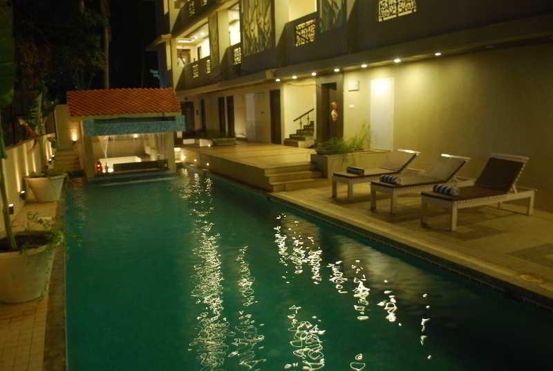 Resort De Crossroads Calangute Extérieur photo