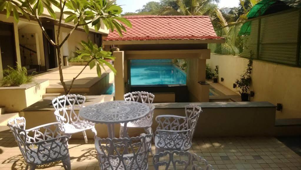 Resort De Crossroads Calangute Extérieur photo