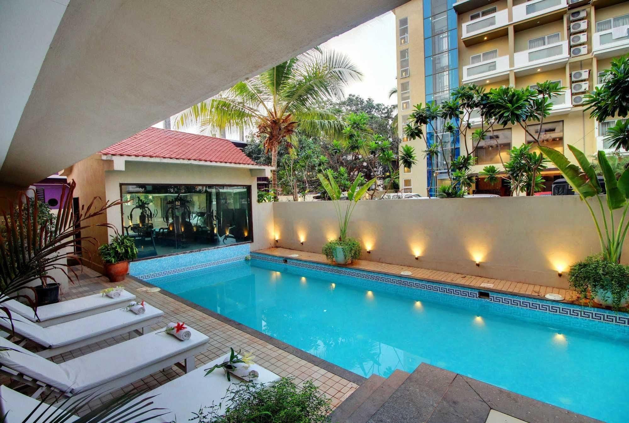 Resort De Crossroads Calangute Extérieur photo